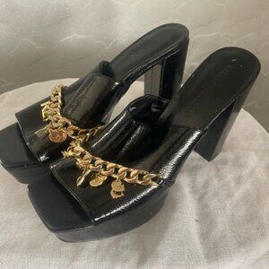 Karl Lagerfeld Black Haisley Mules with Gold Chain Emblems Luxury Used Footwear